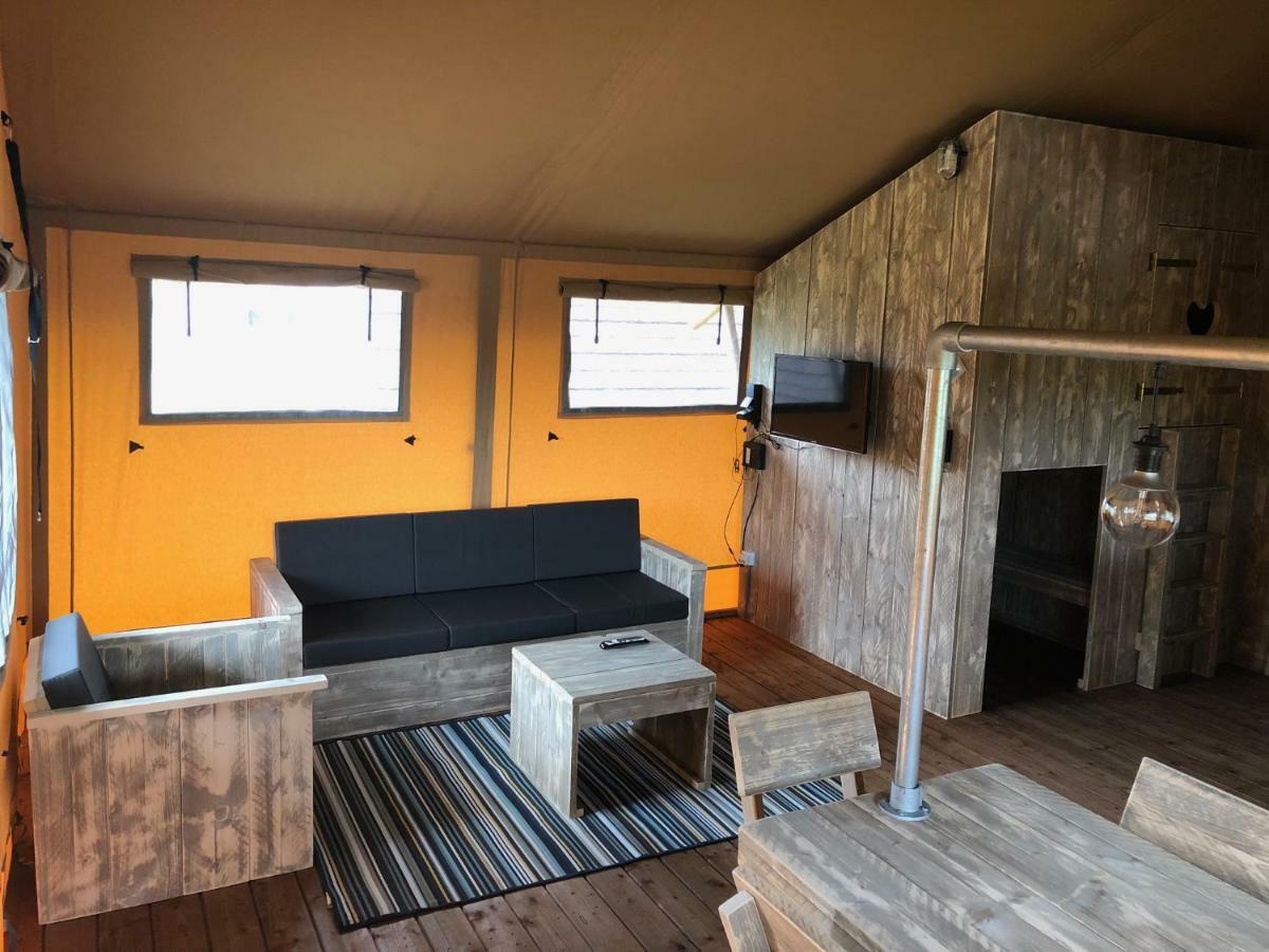 בורג האמסטד Camping Ginsterveld מראה חיצוני תמונה